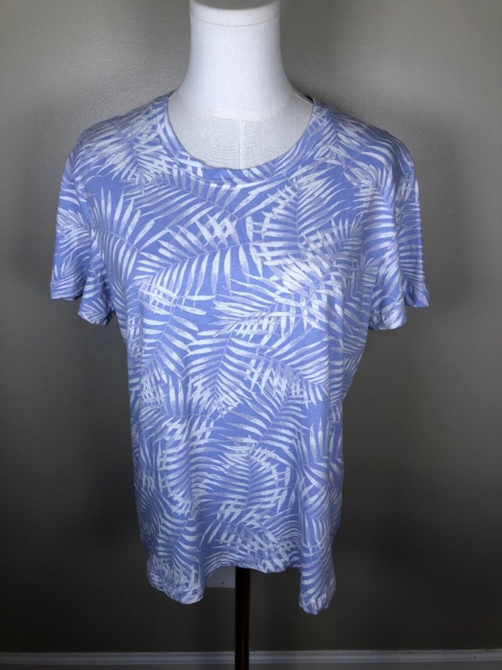 Ecothreads 100% Organic Cotton Lavender Palm Leaf Print Tee Sz L Casual Comfort